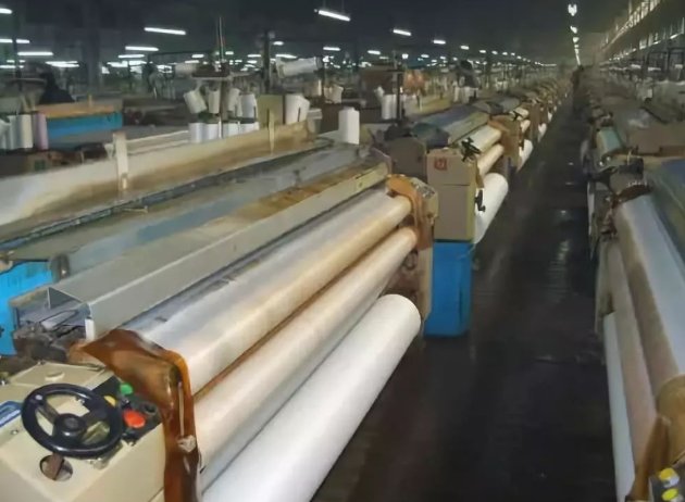 喷水织机的工艺参数有哪些？如何优化调整？